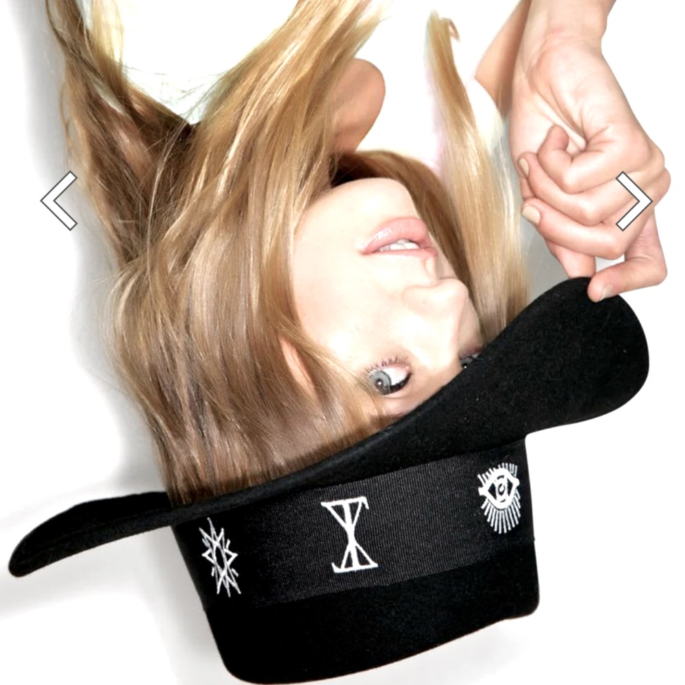 UNIF Relics Hat EUC [desirable among fans] - no flaw visible.